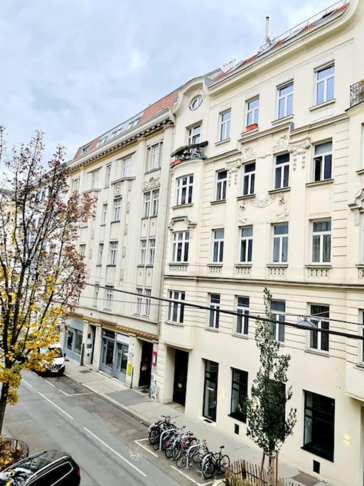 City-Center-Apartment Hip Area, Big & New Bécs Kültér fotó