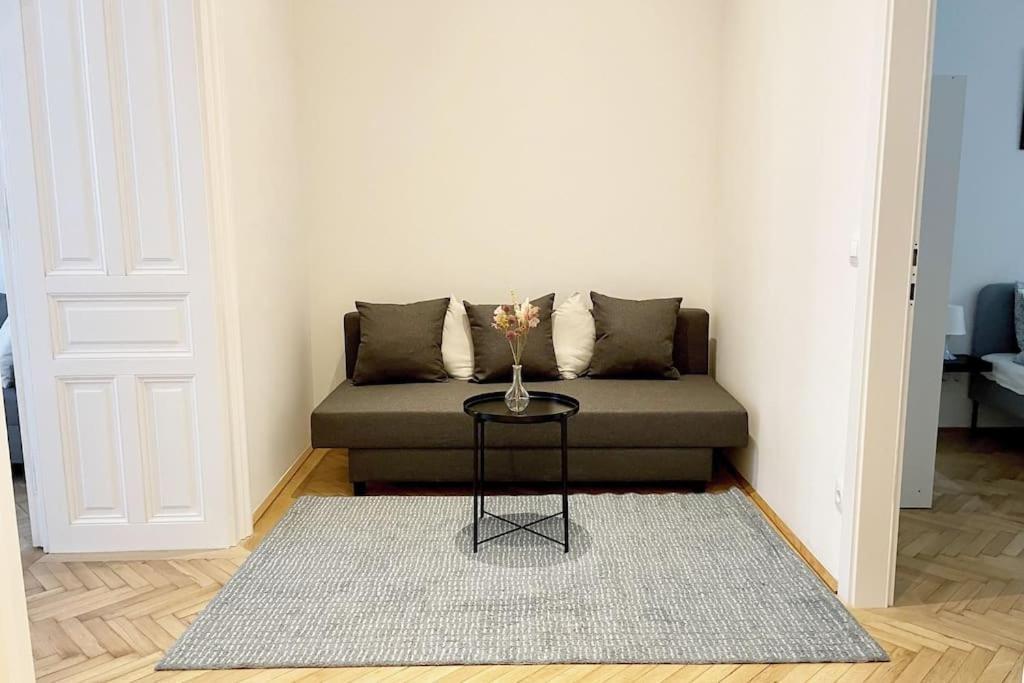 City-Center-Apartment Hip Area, Big & New Bécs Kültér fotó