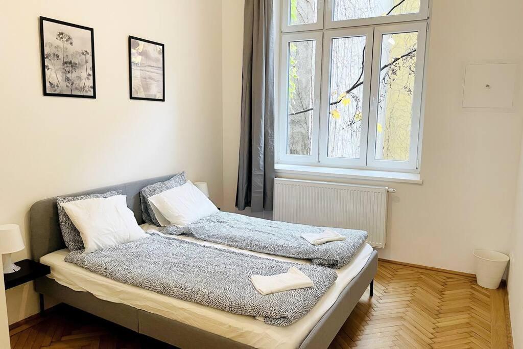 City-Center-Apartment Hip Area, Big & New Bécs Kültér fotó